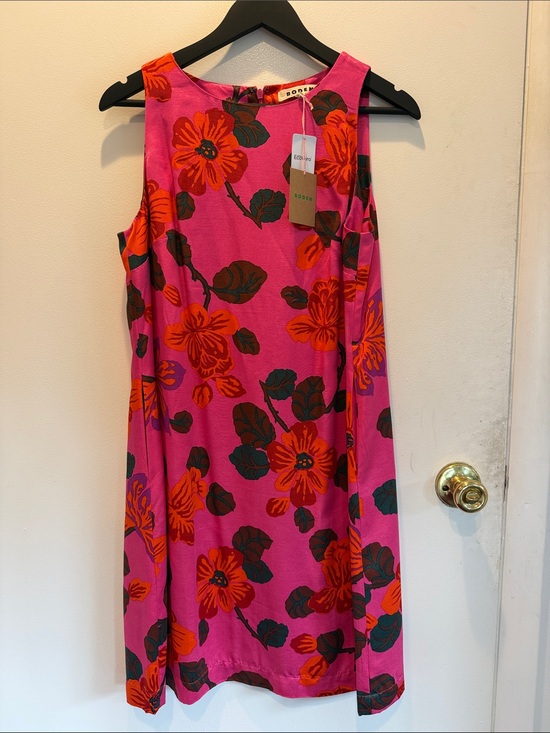 Boden Dresses & Skirts - Boden Fuchsia Pink Dress with Orange Floral Print